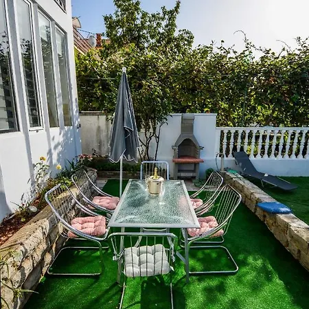 Family Friendly With A Swimming Pool - 17553 * 자다르